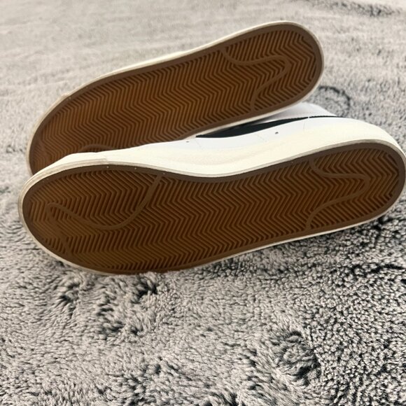 Nike - Blazer Mid "77 Vintage Size 8.5 - White, Black - Picture 7 of 11